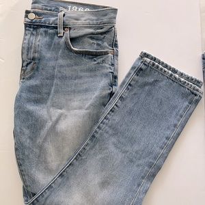 GAP sexy boyfriend jeans!